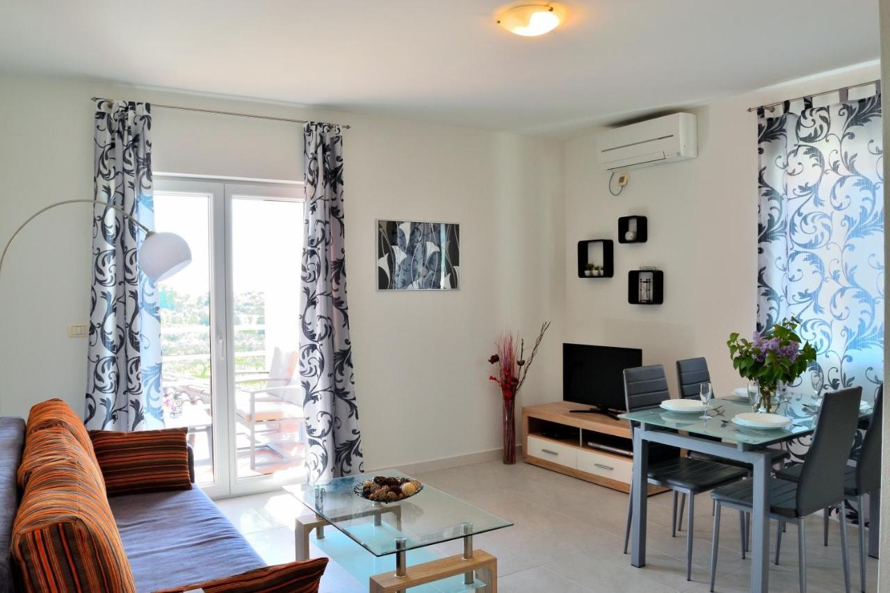 Apartment Domus Lauri ウマグ エクステリア 写真